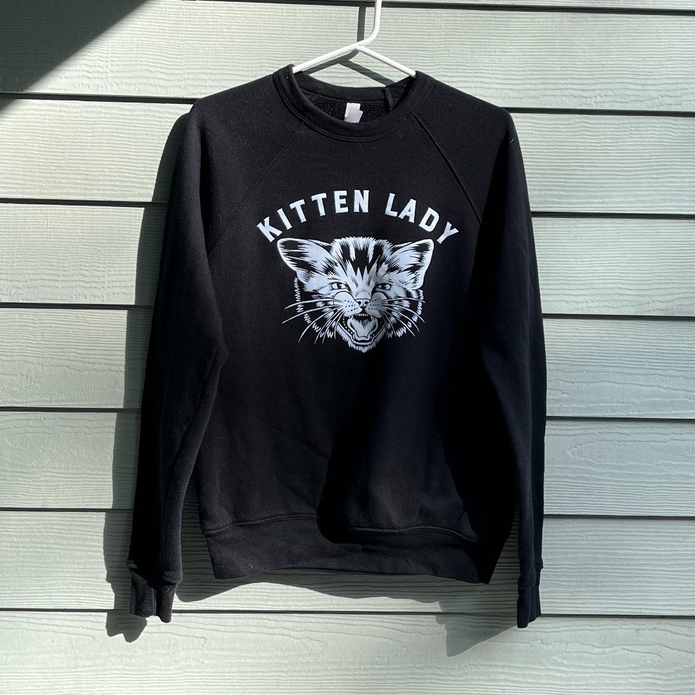 kitten lady "hissing kitten" crewneck